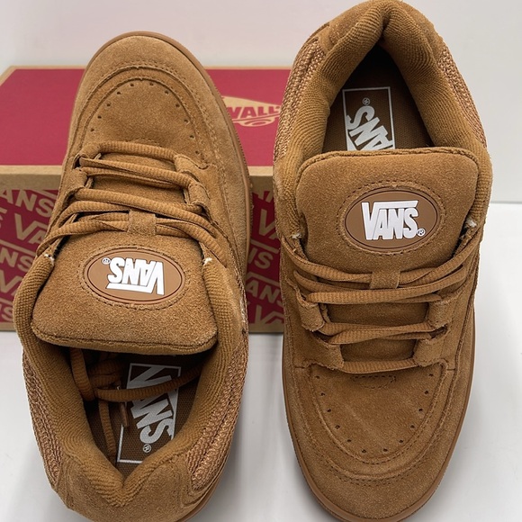 Vans WMNS Speed Ls Chipmunk
VN000CTNGWT Sneakers Mono - Picture 12 of 16